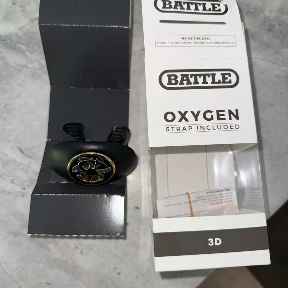 WITHOUT STRAP- Battle Money Spinner Mouthguard - Black with Gold